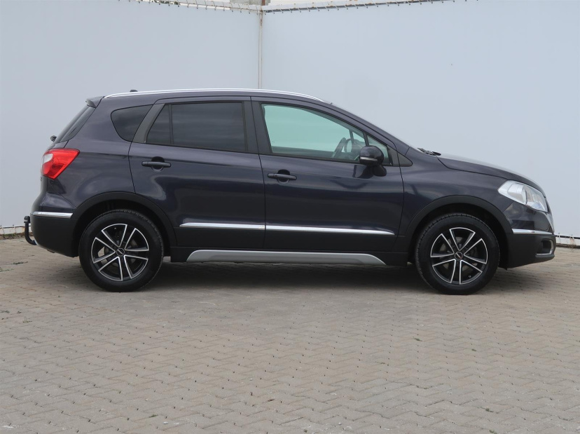 Suzuki SX4 S-Cross, 2013