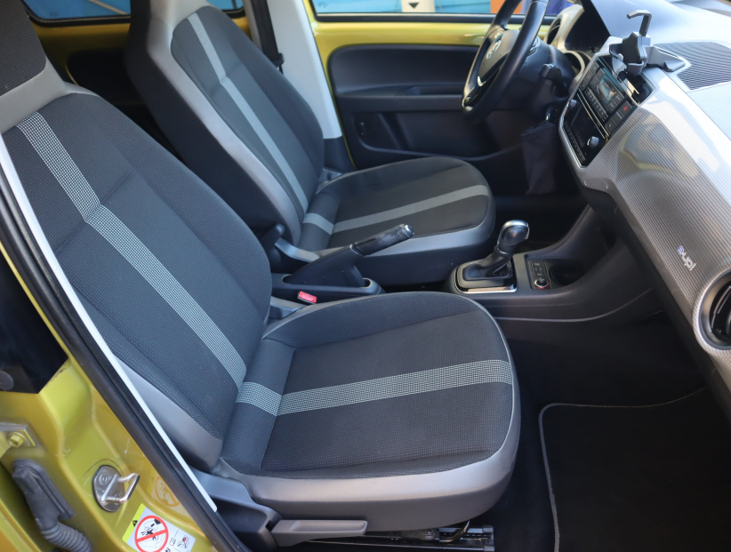 Volkswagen e-up!, 2018