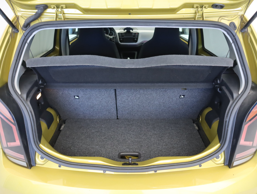 Volkswagen e-up!, 2018