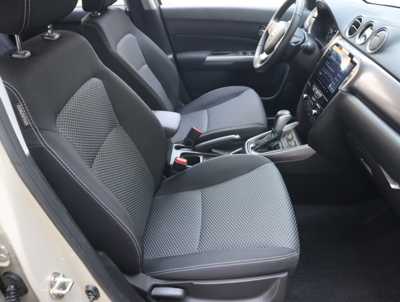 Suzuki Vitara, 2025
