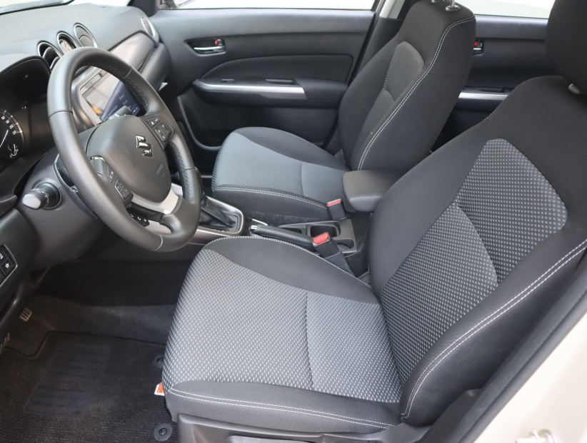 Suzuki Vitara, 2025
