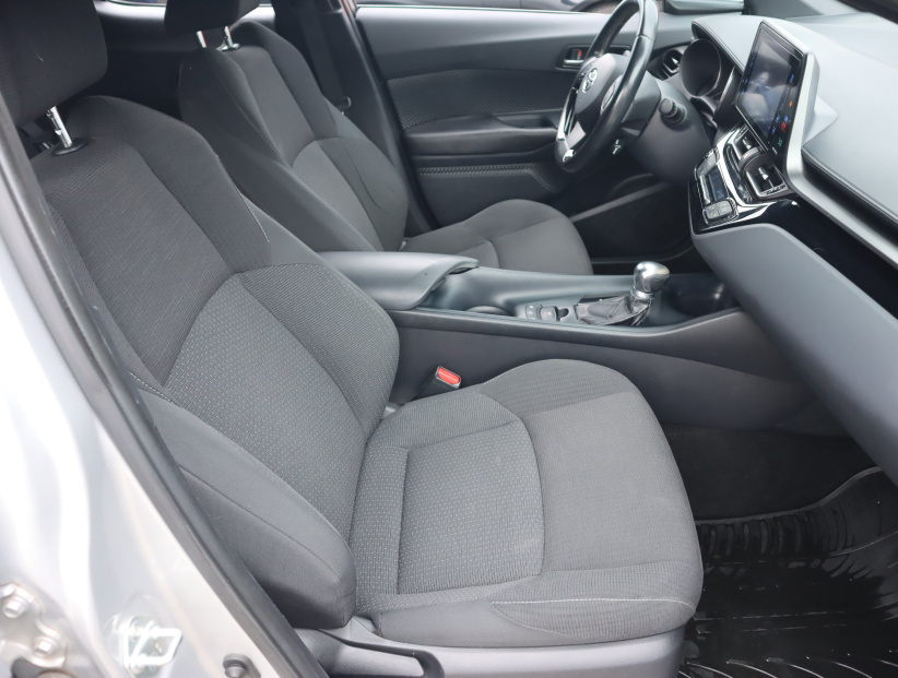 Toyota C-HR, 2018