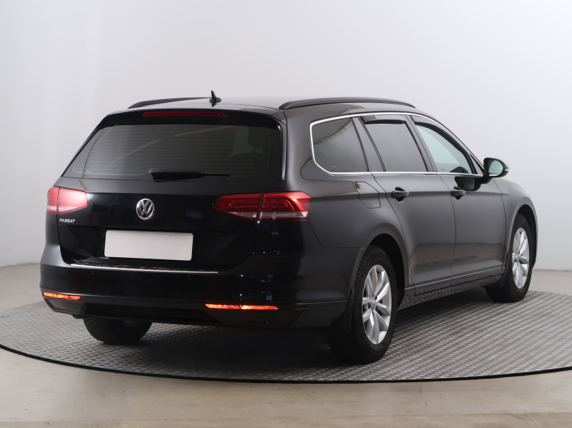 Volkswagen Passat, 2018