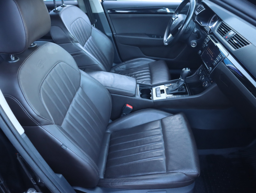 Škoda Superb, 2016
