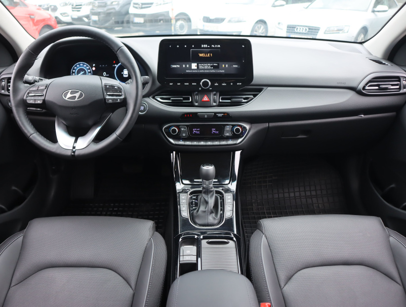Hyundai i30, 2025