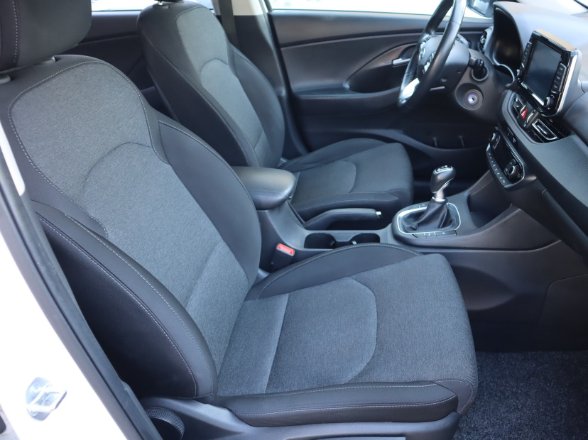 Hyundai i30, 2023