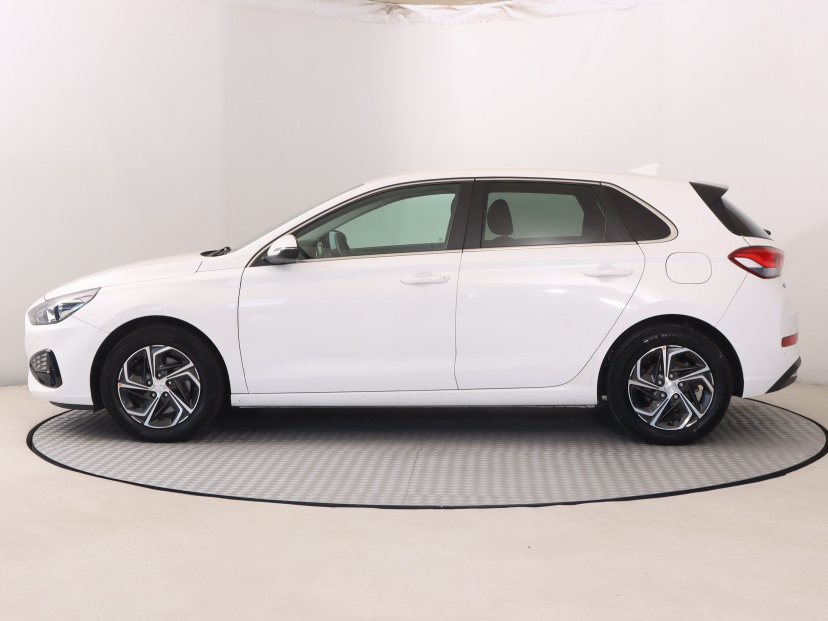 Hyundai i30, 2023