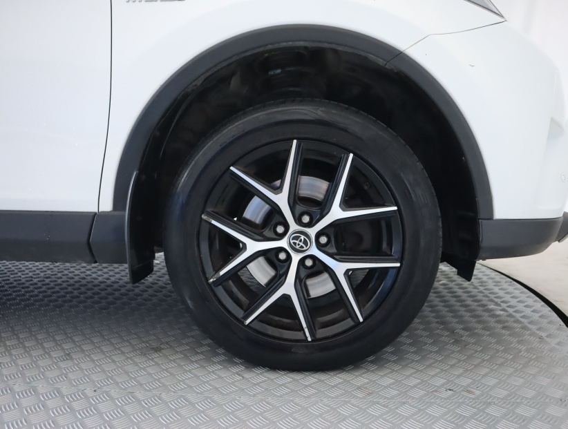 Toyota RAV 4, 2016