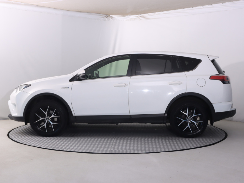 Toyota RAV 4, 2016