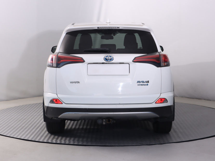 Toyota RAV 4, 2016