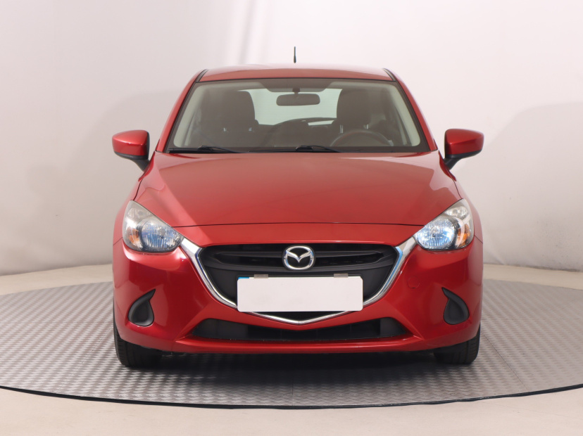Mazda 2, 2015