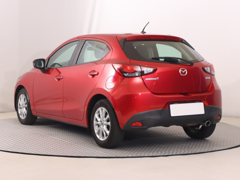 Mazda 2, 2015