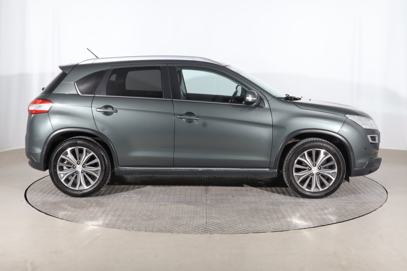 Peugeot 4008, 2013