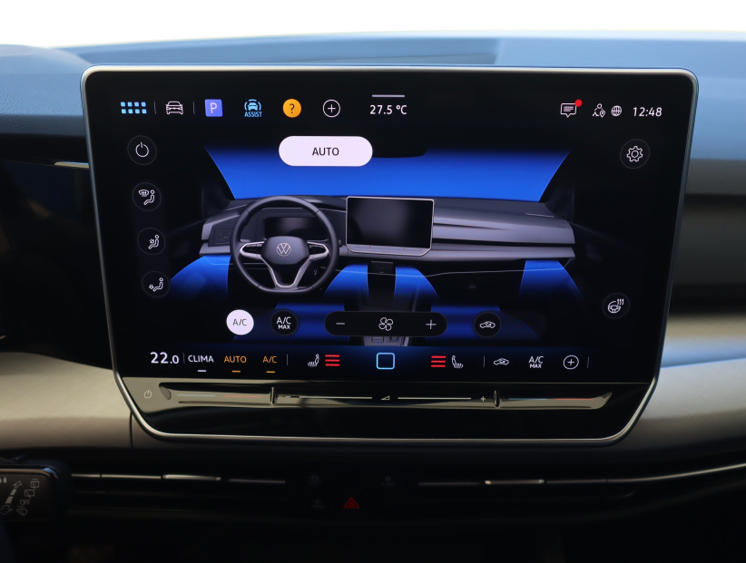 Volkswagen Golf, 2024