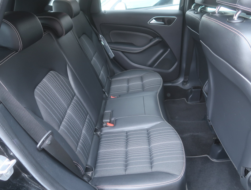 Mercedes-Benz B, 2011
