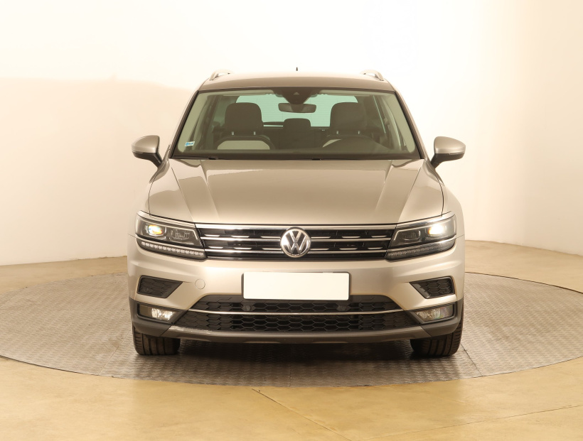 Volkswagen Tiguan, 2020