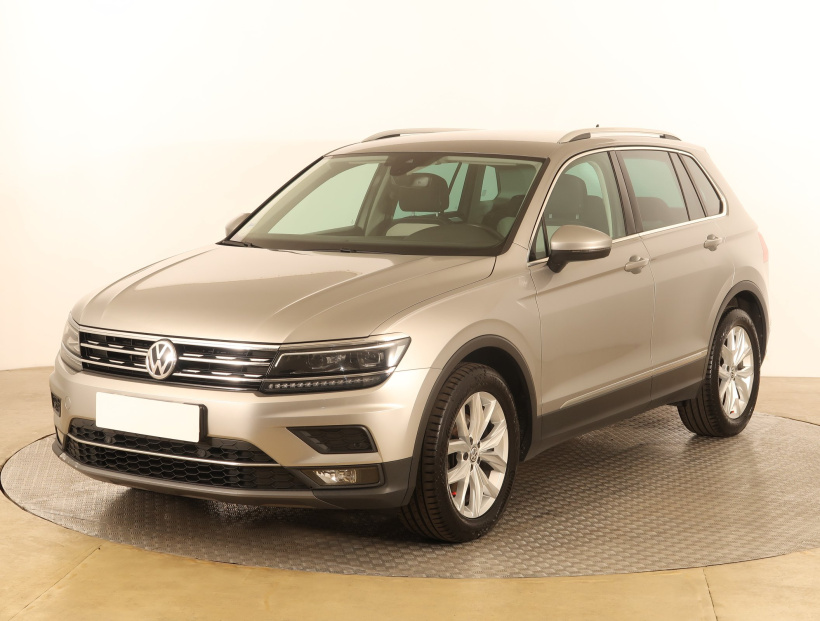 Volkswagen Tiguan, 2020