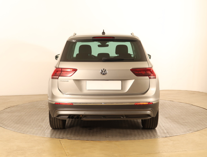 Volkswagen Tiguan, 2020