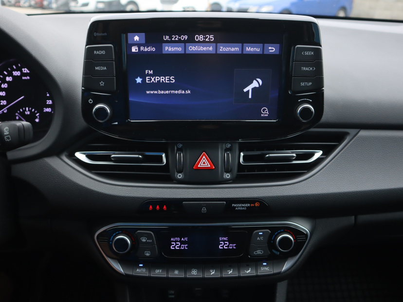 Hyundai i30, 2022