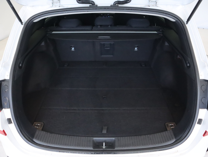 Hyundai i30, 2022