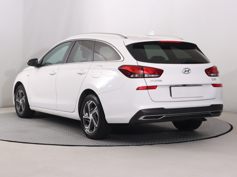 Hyundai i30, 2022