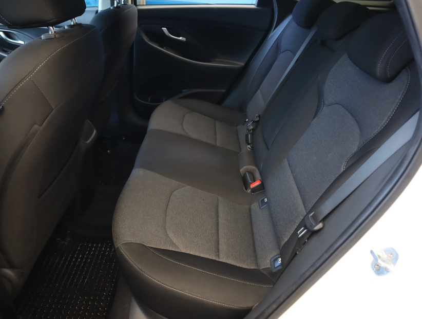 Hyundai i30, 2022