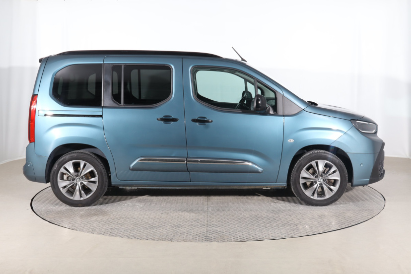 Toyota ProAce City Verso, 2025