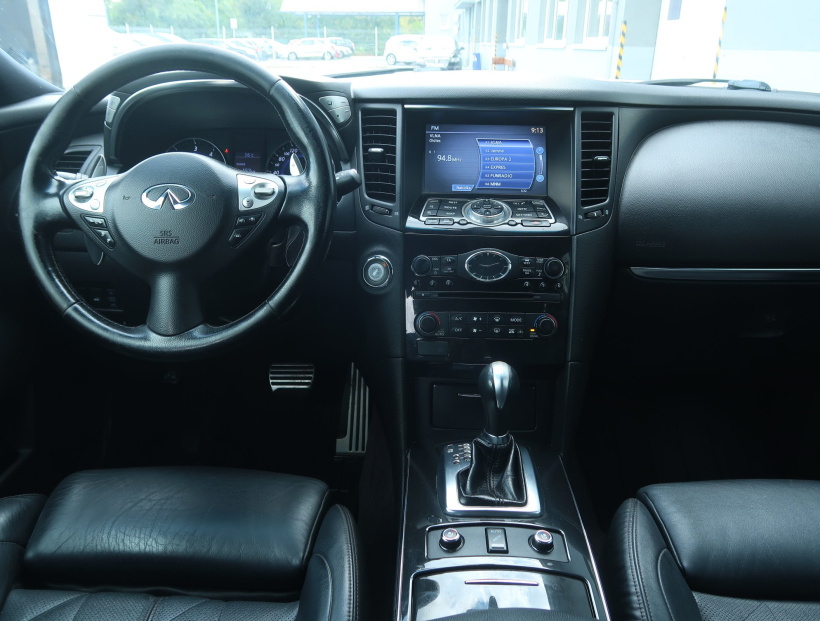 Infiniti QX70, 2015