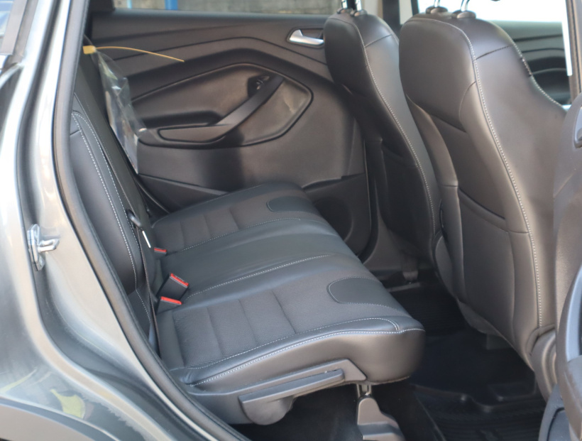Ford Kuga, 2013