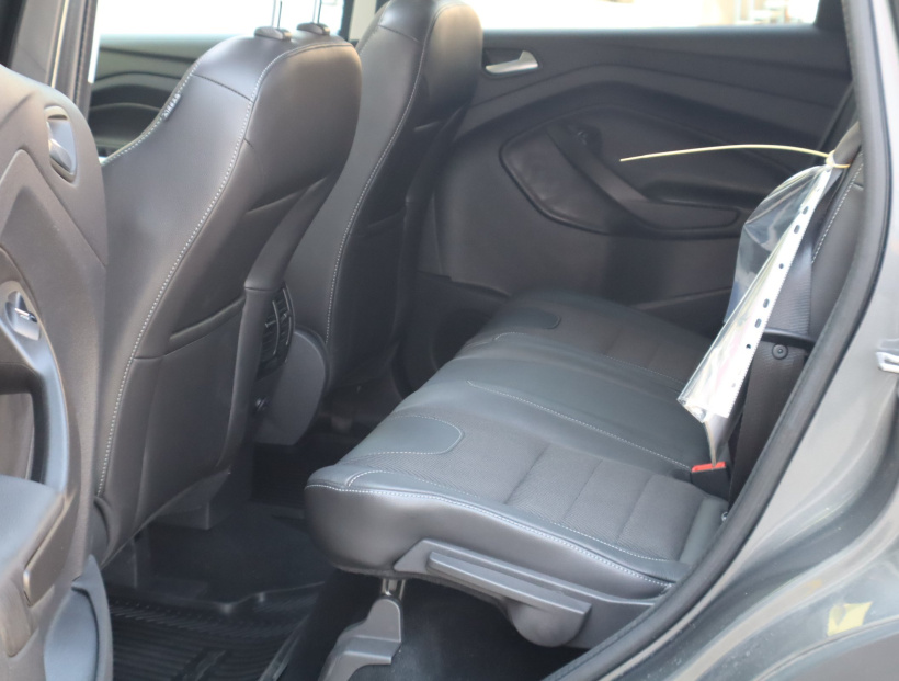 Ford Kuga, 2013