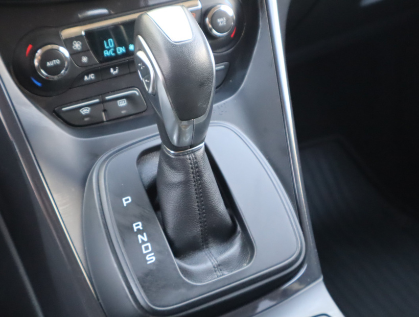 Ford Kuga, 2013