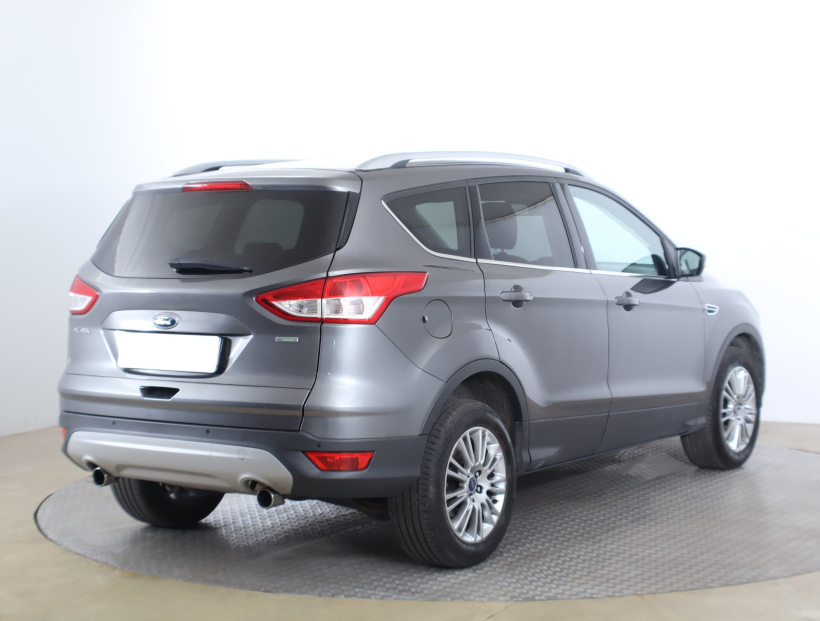 Ford Kuga, 2013