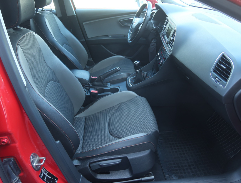 Seat Leon, 2015