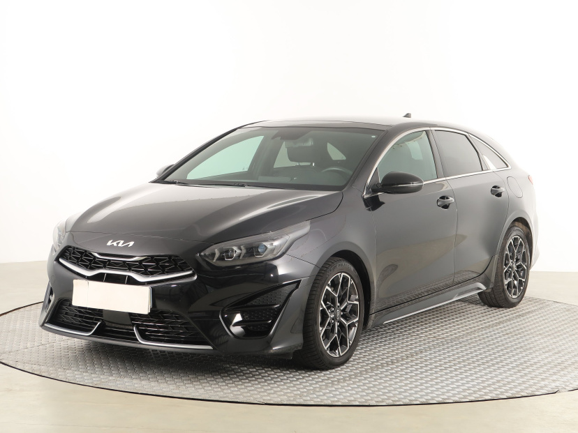 Kia ProCeed, 2022