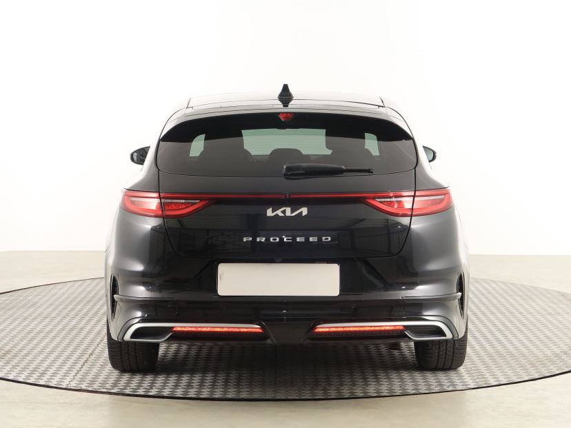 Kia ProCeed, 2022