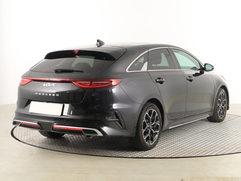 Kia ProCeed, 2022
