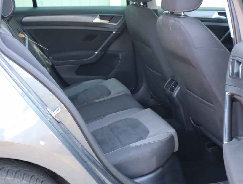 Volkswagen Golf, 2019