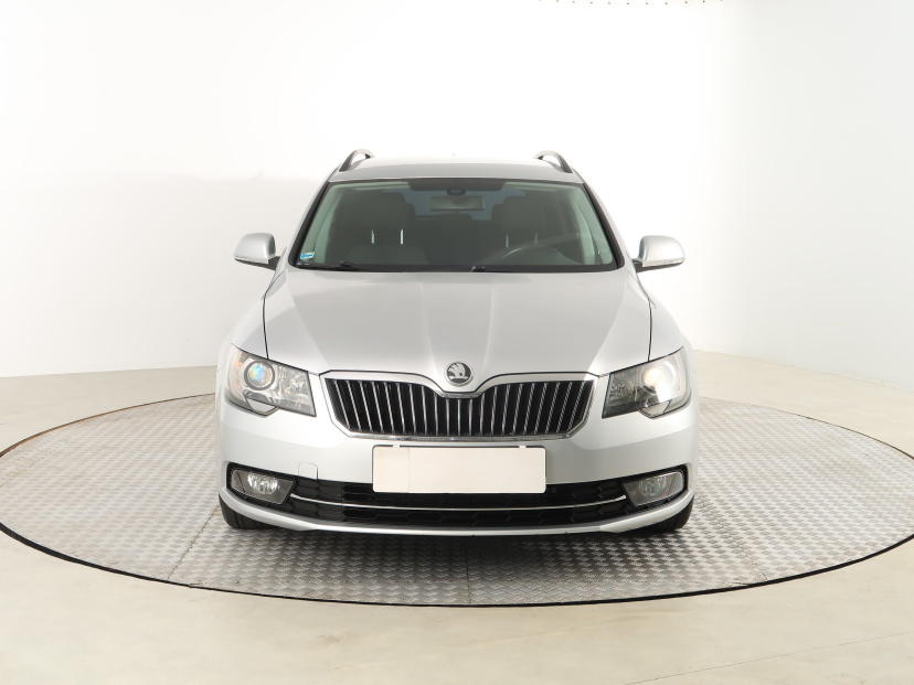 Škoda Superb, 2014
