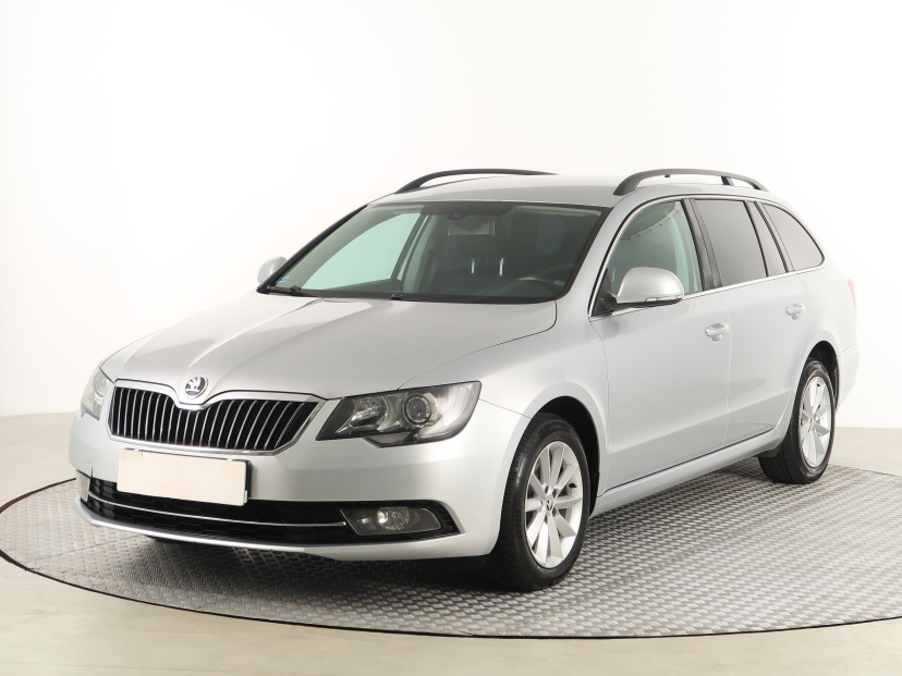 Škoda Superb, 2014