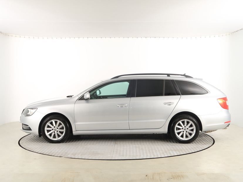 Škoda Superb, 2014