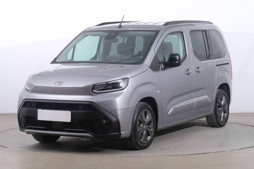 Toyota ProAce City Verso, 2025