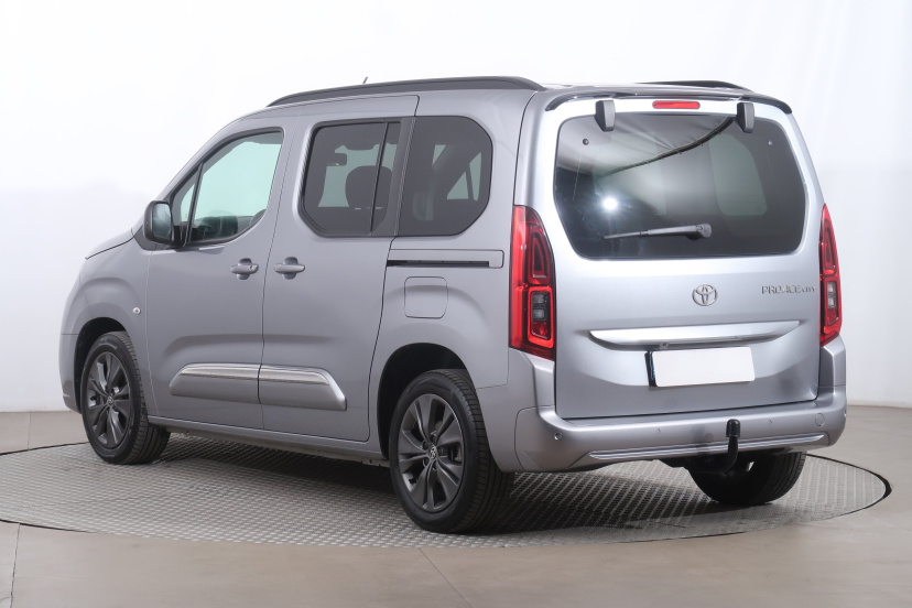 Toyota ProAce City Verso, 2025