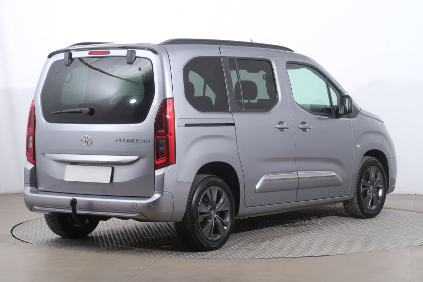 Toyota ProAce City Verso, 2025