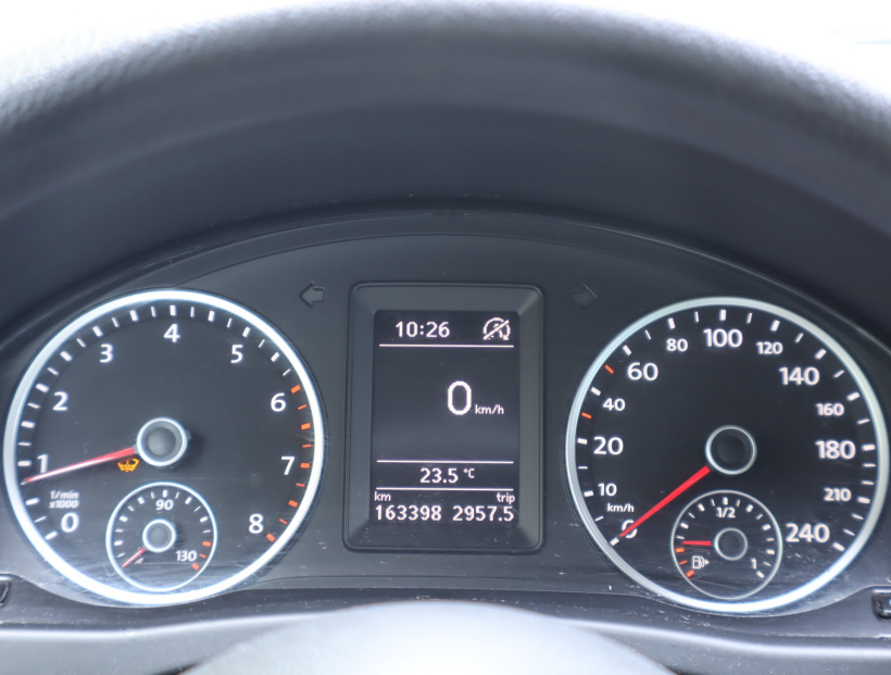 Volkswagen Tiguan, 2011