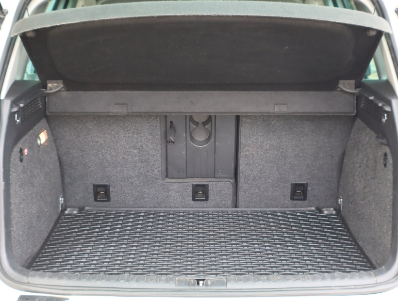 Volkswagen Tiguan, 2011