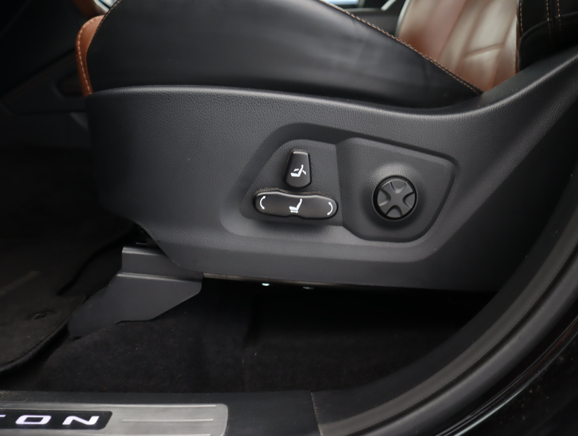 SsangYong Rexton, 2019