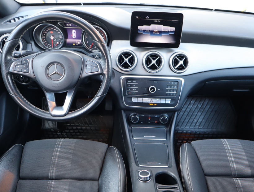Mercedes-Benz CLA, 2018
