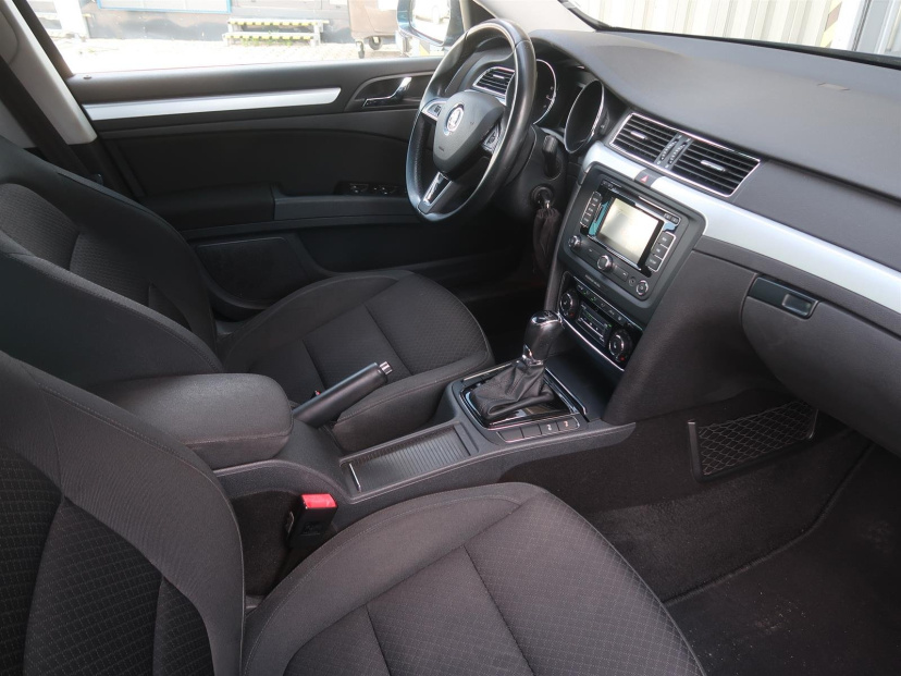 Škoda Superb, 2014