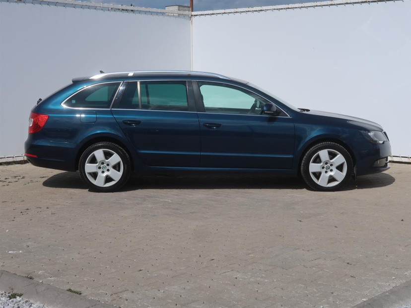 Škoda Superb, 2014