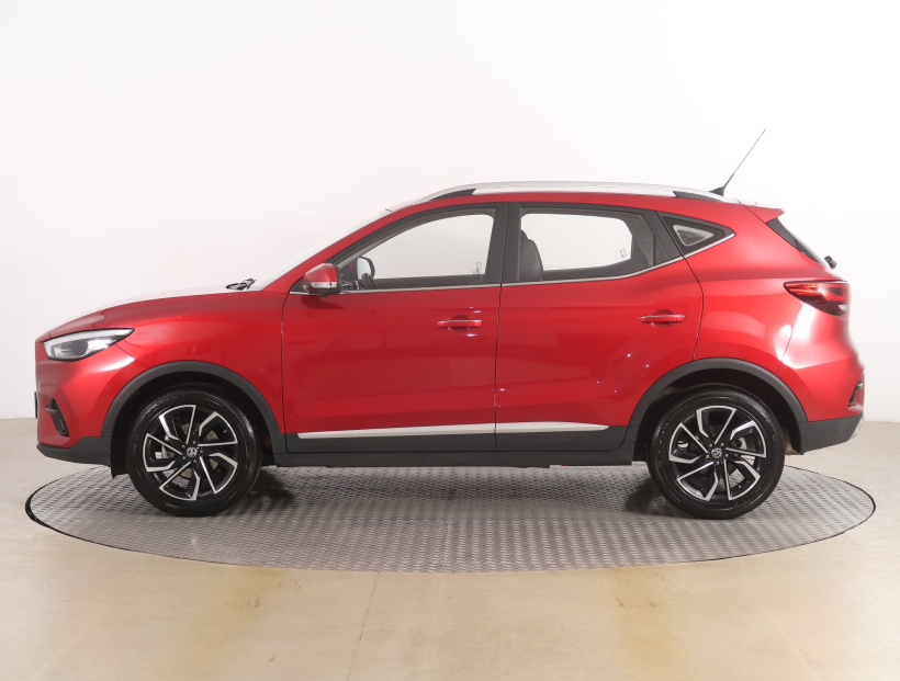 MG ZS SUV, 2025